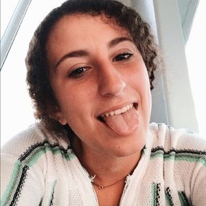 Meet your Posher, Sophia